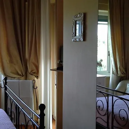 Bed & Breakfast Casa Liliana Naples